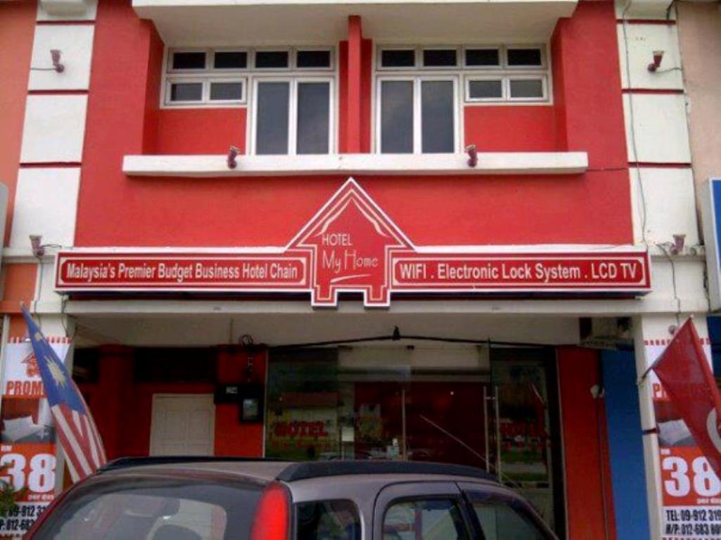 My Home Hotel Gua Musang Exteriör bild