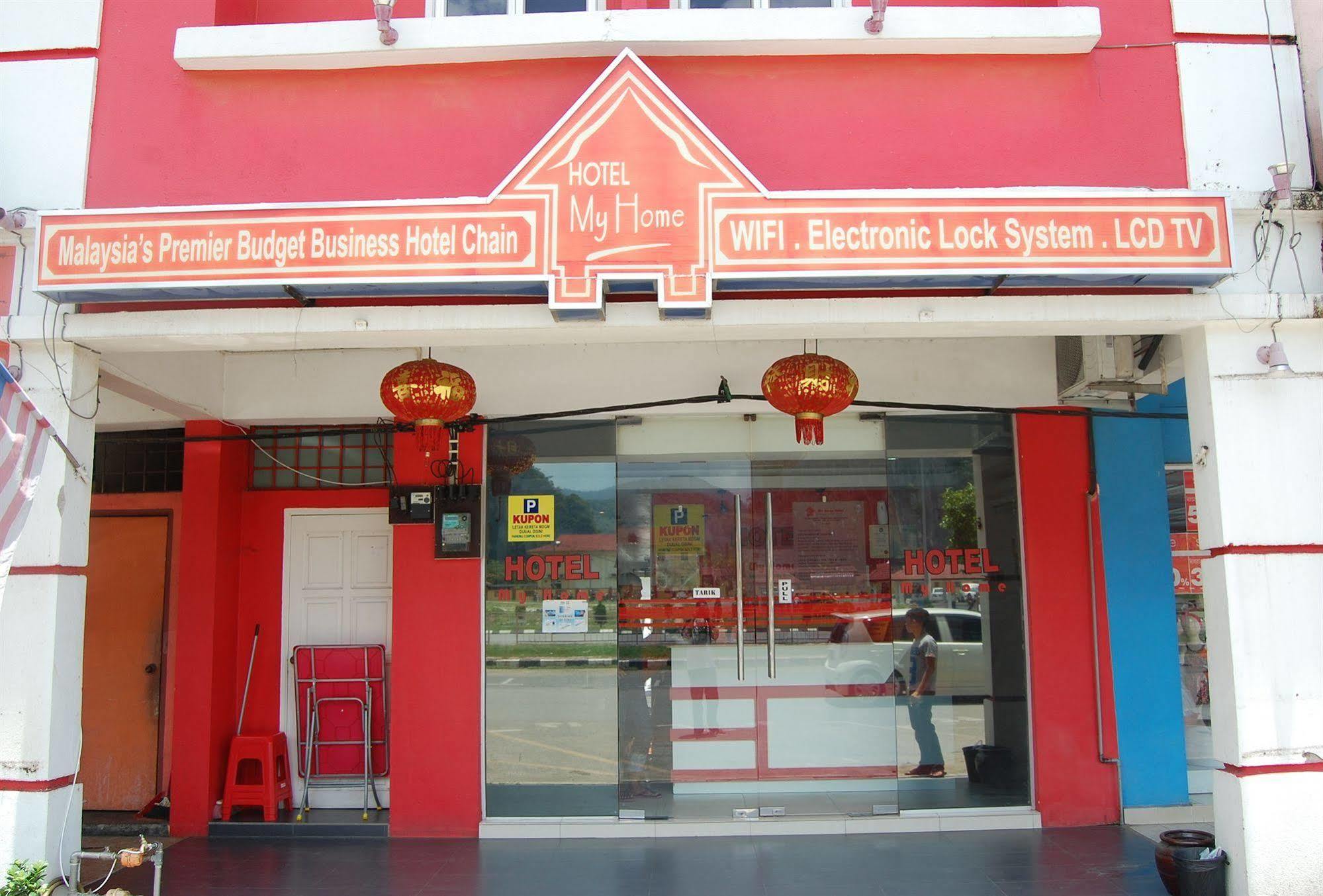My Home Hotel Gua Musang Exteriör bild